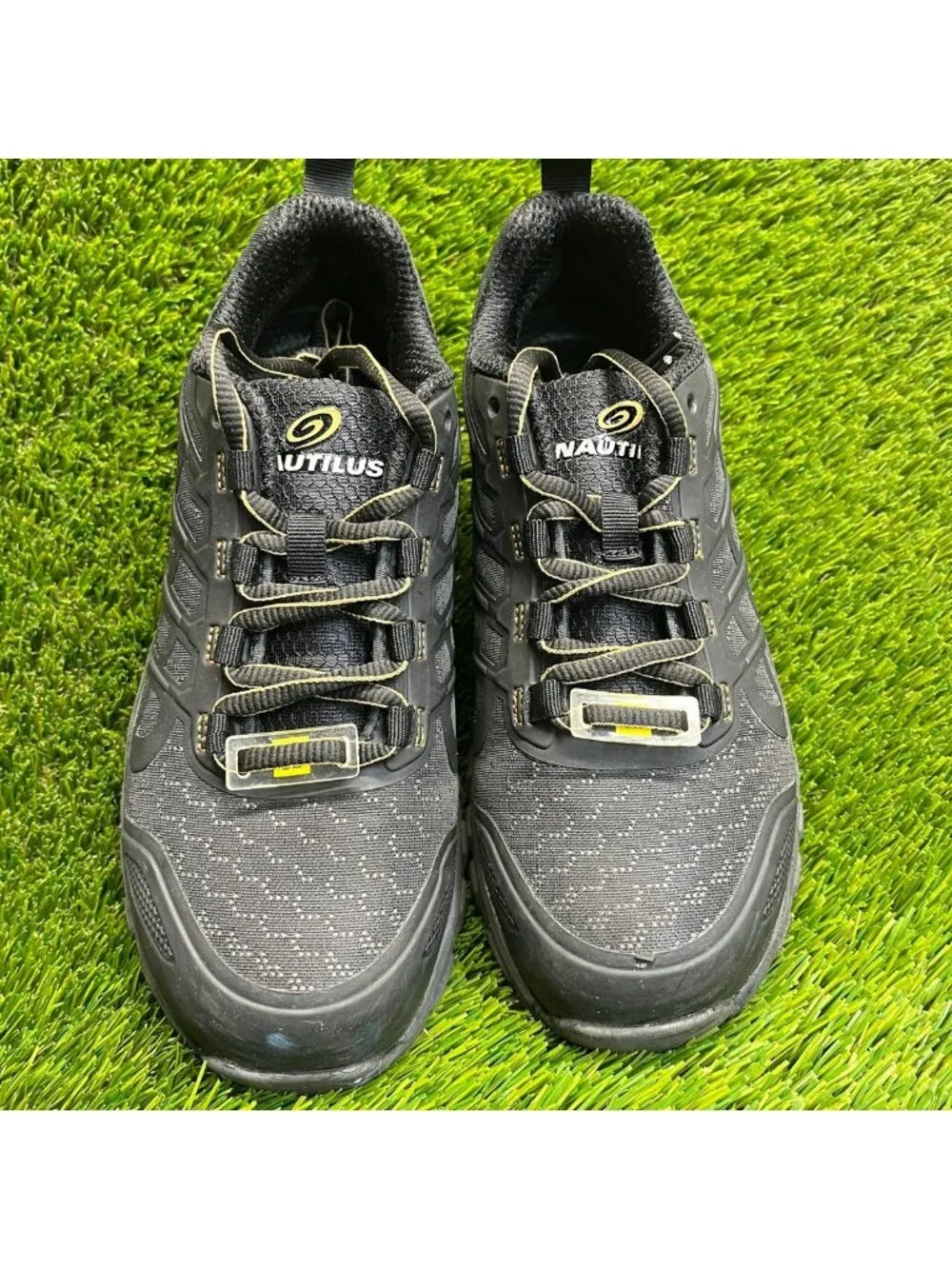 Nautilus Stratus SR Womens Size 7 Black Composite Toe Safety Working Shoes
